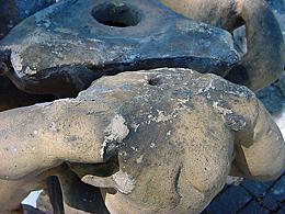 Image 10:  Abrasion and loss areas on unbroken Putti.